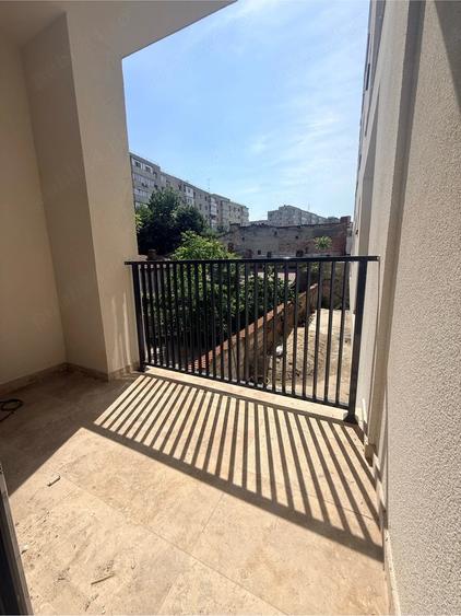 Apartament cu 2 camere semidecomandat în Eminescu