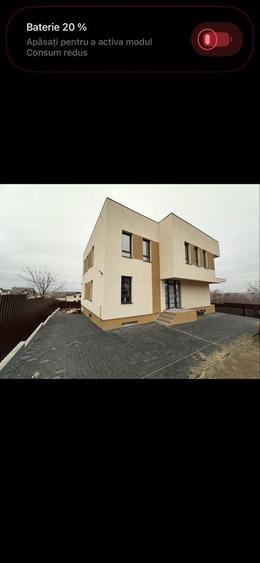 Casă cu 4 camere în Valea Lupului