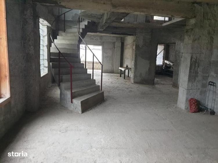 Casă cu 4 camere în Ultracentral