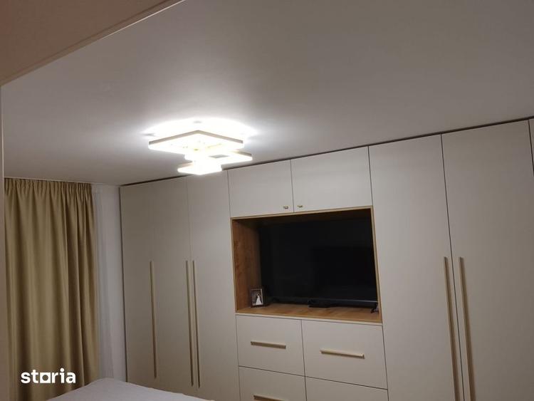 Apartament cu 3 camere, mobilat în Central