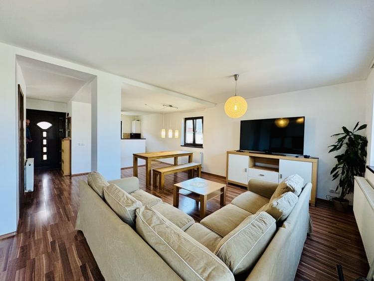 Duplex cu 4 camere cu Canalizare în Șelimbăr