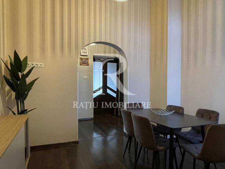 Apartament cu 3 camere decomandat, mobilat în Ultracentral