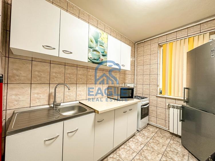 Apartament cu 2 camere semidecomandat, mobilat în Tomis III