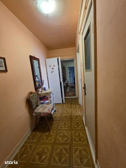 2 camere, str. Smirodava, 50 mp, bucatarie mare, 2 debarale - 4