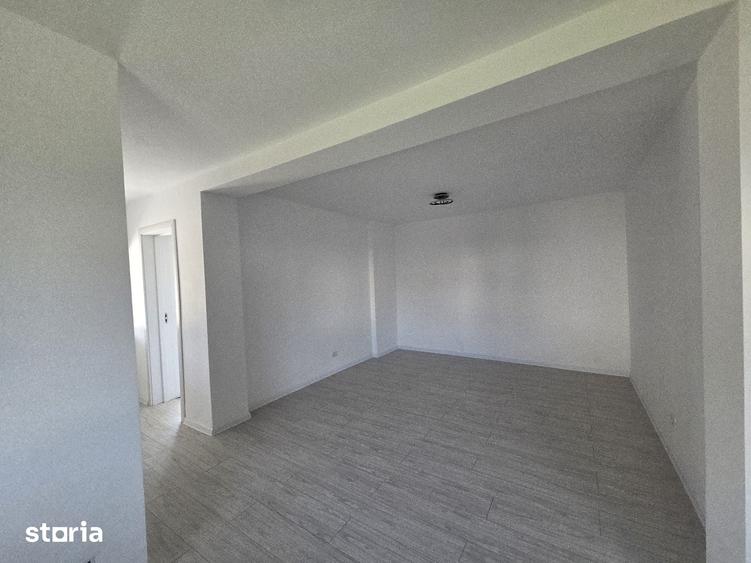 Casă cu 3 camere cu Teren 500 Mp în Dârmănești