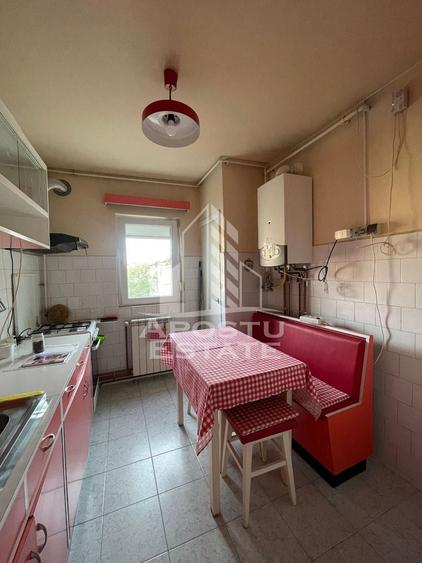 Apartament cu 2 camere nedecomandat, mobilat în Olimpia-Stadion