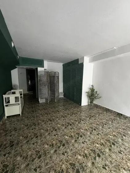Spațiu comercial, de 85 mp, în Cornișa