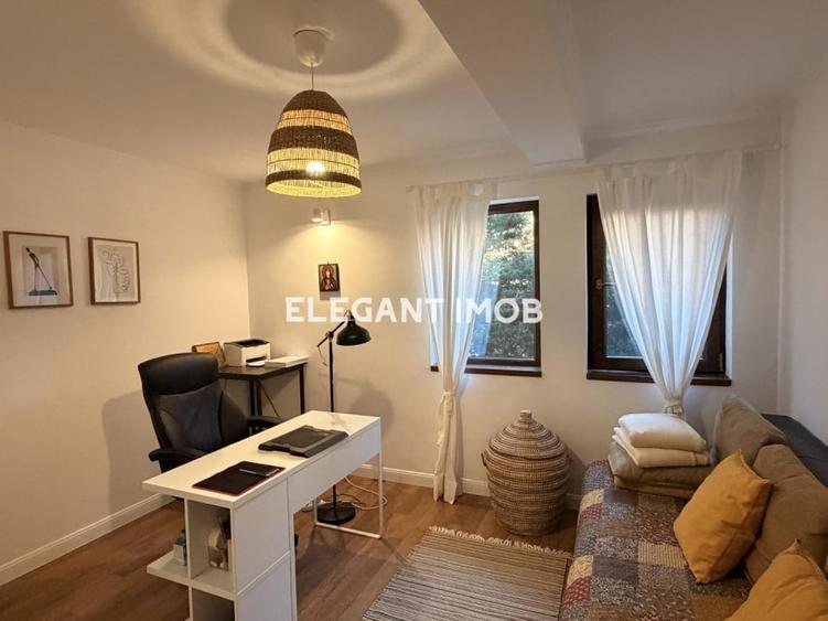 Casă individuală cu 6 camere cu Teren 600 Mp în Corbeanca