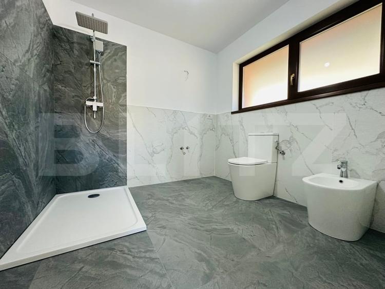 Duplex cu 5 camere cu Canalizare în Ghimbav