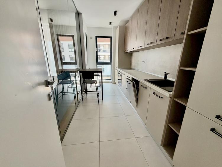 Apartament cu 2 camere decomandat, mobilat în Aviației