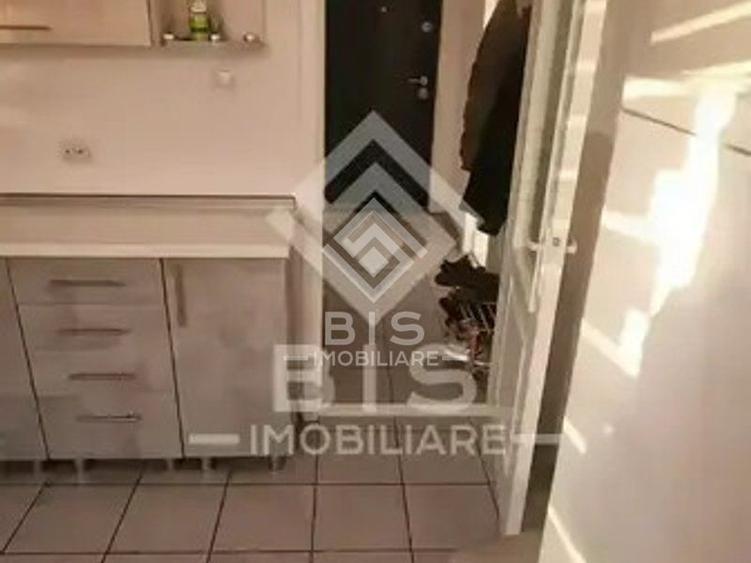 Garsonieră decomandată în Decebal