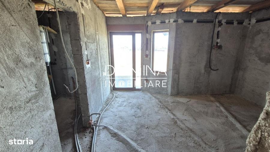 Casă cu 4 camere cu Teren 300 Mp în Central