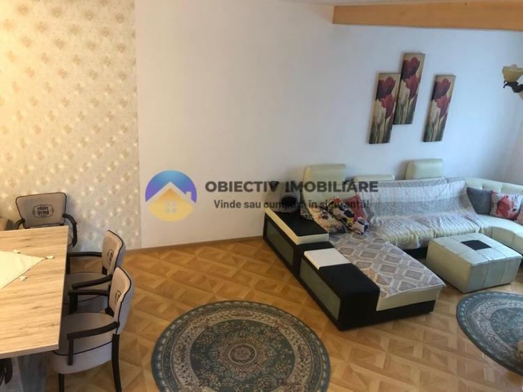 Casă cu 3 camere cu Canalizare în Central