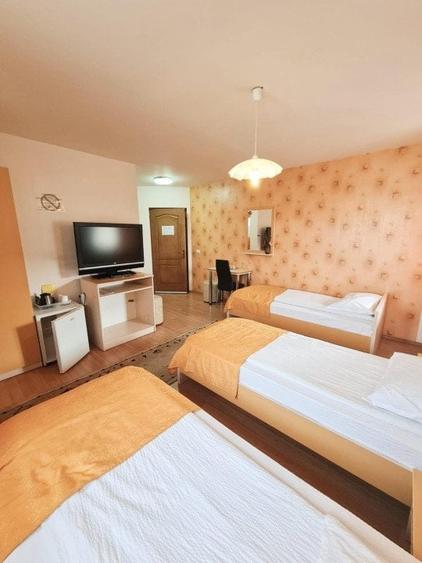 Spațiu comercial, de 610 mp, în Florești