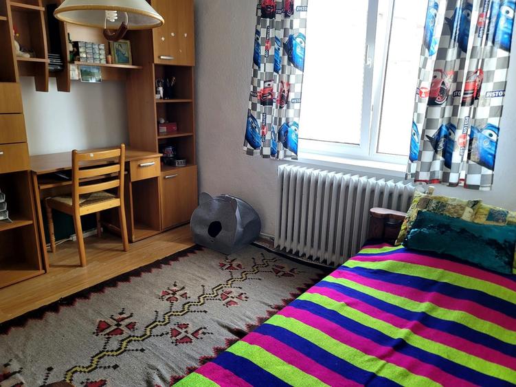 Apartament cu 2 camere semidecomandat în Ultracentral
