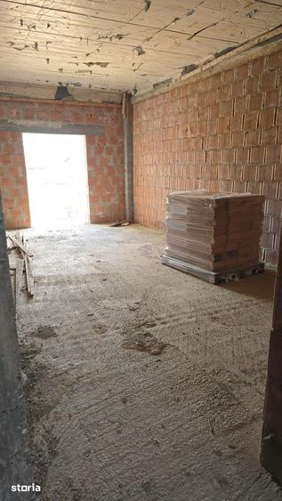 Spațiu comercial, de 1,800 mp, în Balotești