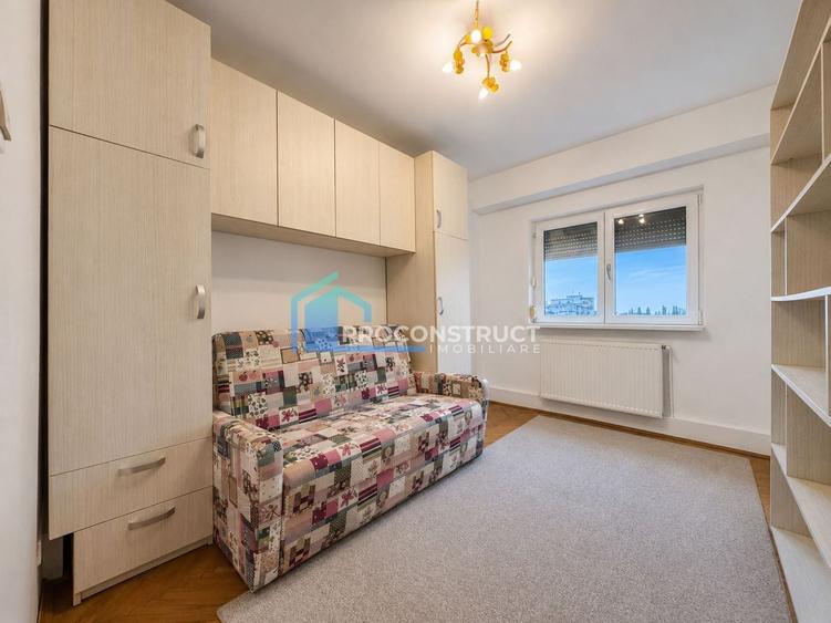 Apartament cu 3 camere decomandat, mobilat în Aradului