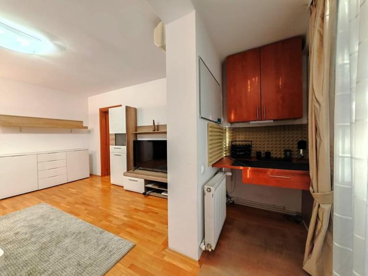 Apartament cu 2 camere semidecomandat, mobilat în Domenii