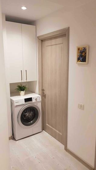 Apartament cu 3 camere decomandat în Păcii