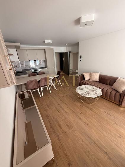 Apartament cu 3 camere în Zorilor
