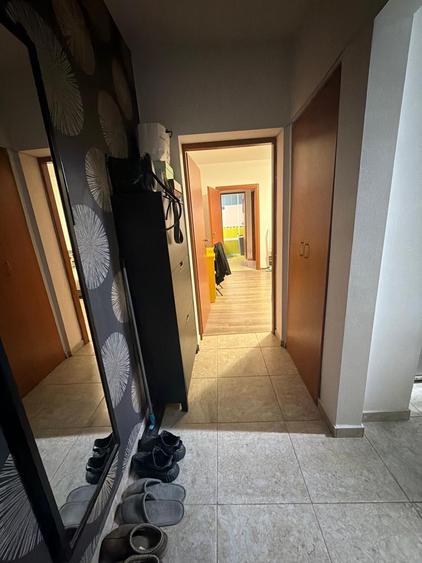 Apartament cu 2 camere semidecomandat în Gorjului
