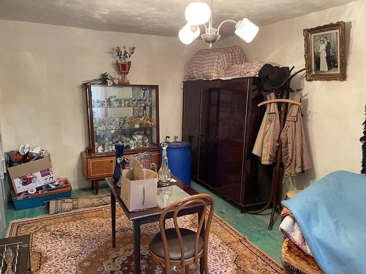 Casă cu 3 camere cu Teren 1417 Mp în Moșești