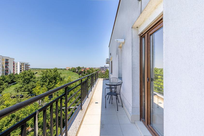 Apartament cu 3 camere decomandat, mobilat în Sisești