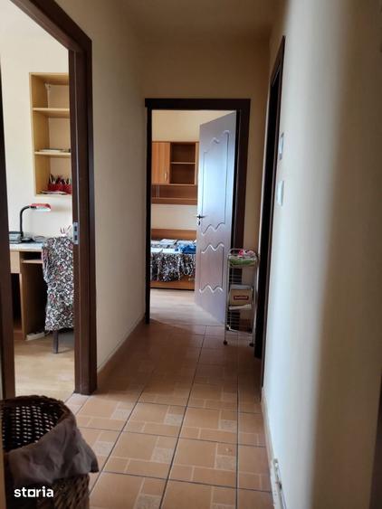 Apartament cu 3 camere decomandat în Micro 6