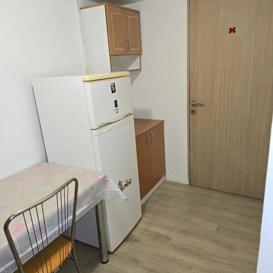 Garsonieră decomandată în Dâmbovița