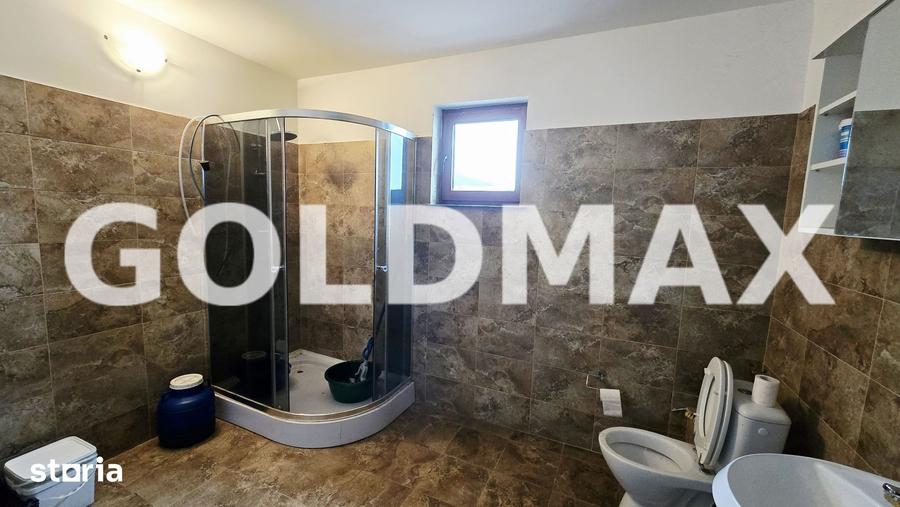 Casă cu 5 camere cu Teren 921 Mp în Bascov
