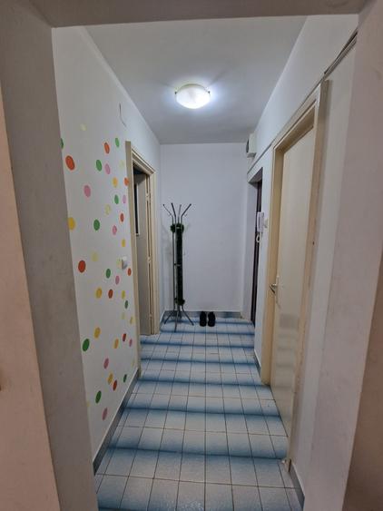 Apartament cu 2 camere semidecomandat în Calea Galați