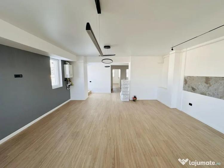 Apartament cu 4 camere decomandat în Chiajna