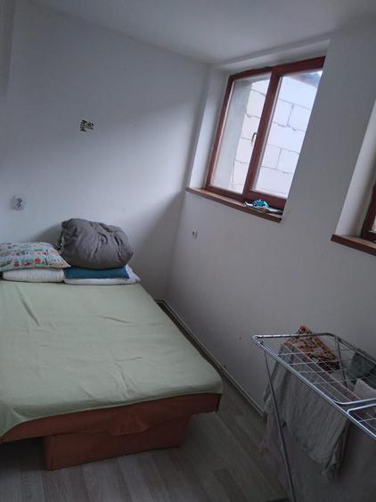 Apartament cu 2 camere semidecomandat în Piața Cluj