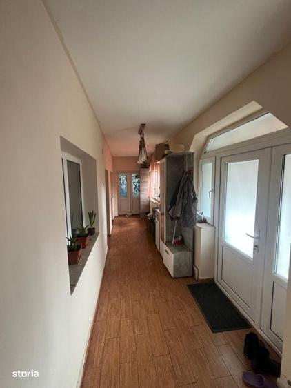 Casă cu 4 camere cu Teren 468 Mp în Bariera Vâlcii