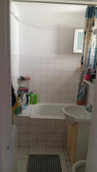 Apartament cu 2 camere semidecomandat în Titan