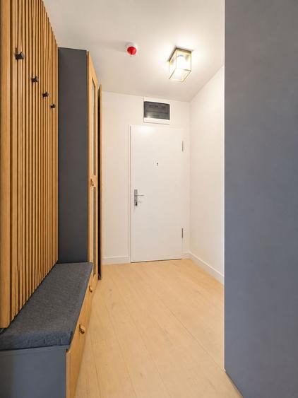 Apartament cu 3 camere decomandat, mobilat în Central