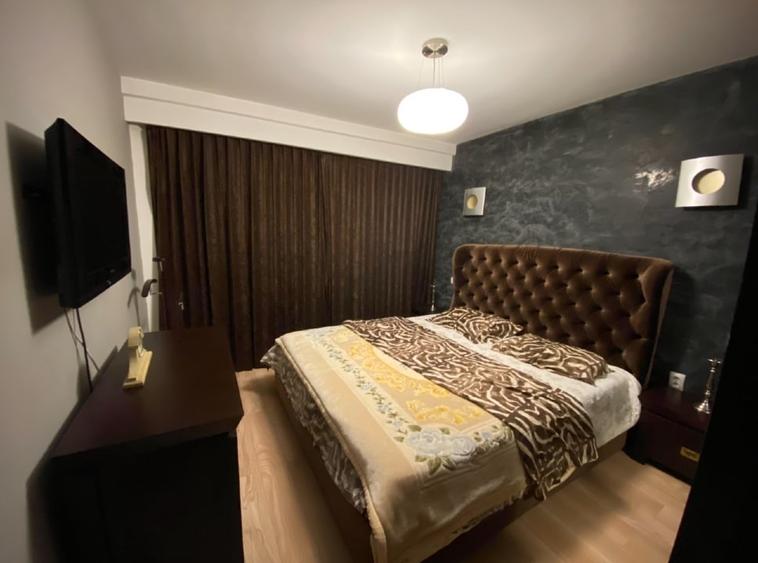 Apartament cu 3 camere decomandat, mobilat în Ultracentral