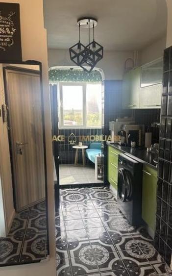 Apartament cu 3 camere decomandat, mobilat în Sălăjan