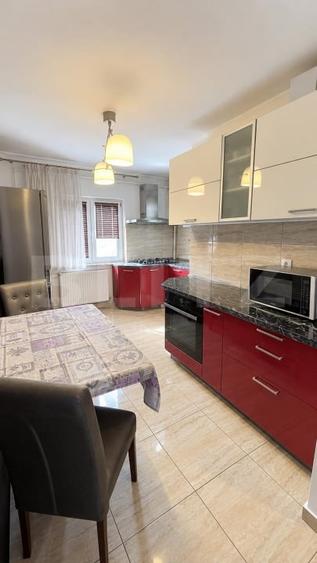 Apartament cu 3 camere decomandat, mobilat în Tudor Vladimirescu