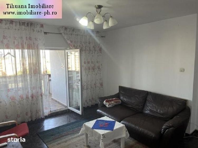 Apartament cu 3 camere decomandat în Republicii
