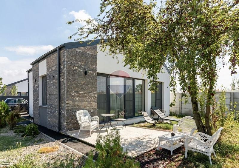 Casă individuală cu 4 camere cu Teren 404 Mp în Corbeanca