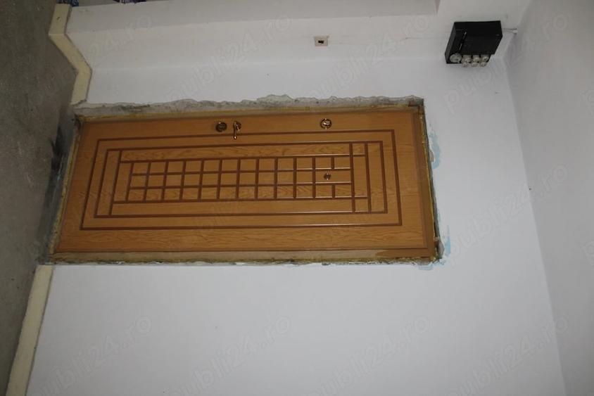 Apartament cu 4 camere decomandat în E3