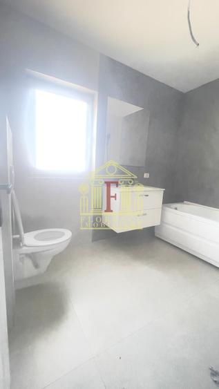 Casă individuală cu 4 camere cu Canalizare în Bucium