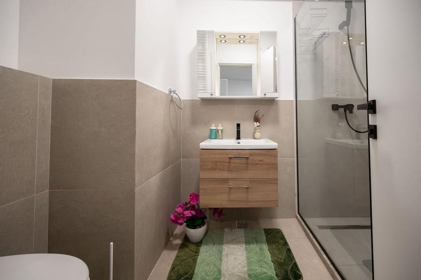 Apartament cu 2 camere decomandat în Mamaia-Sat