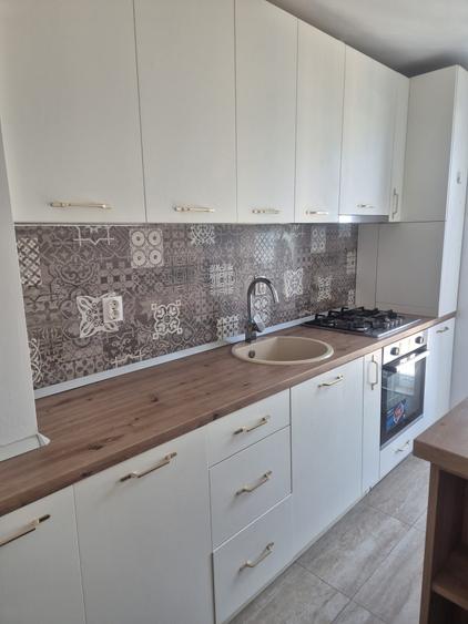 Apartament cu 2 camere decomandat în Crețuleasca