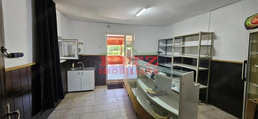 Spațiu comercial, de 60 mp, în Studina