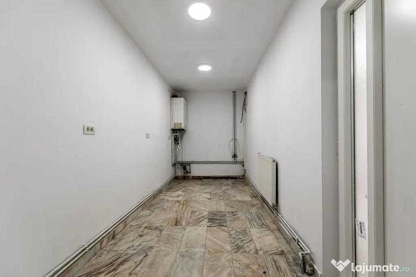 Spațiu comercial, de 400 mp, în Micălaca
