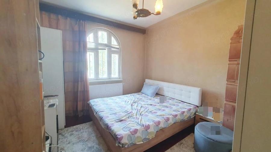 Casă cu 3 camere cu Teren 2101 Mp în Central