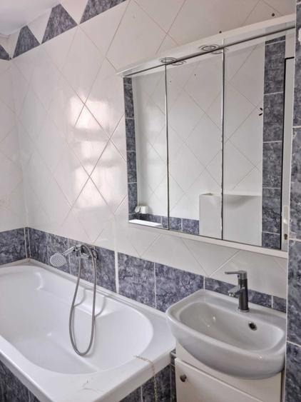 Apartament cu 4 camere în Central