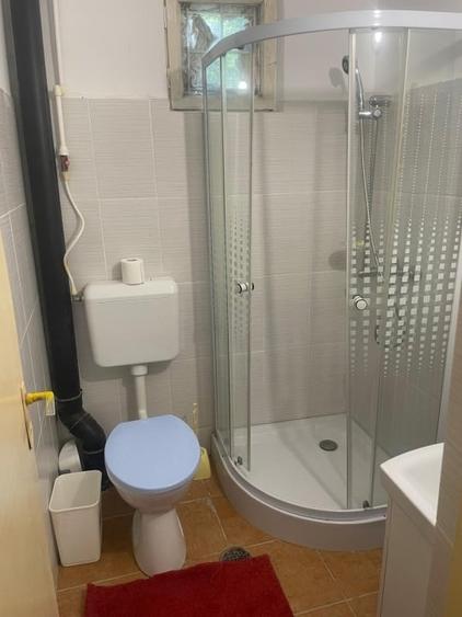 Casă individuală cu 5 camere cu Teren 1000 Mp în Drăgăneasa